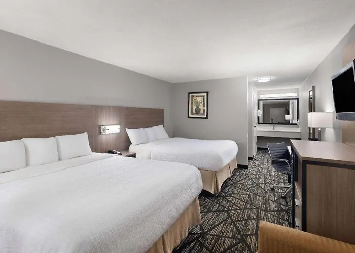 Baymont By Wyndham Mobile/Tillmans Corner