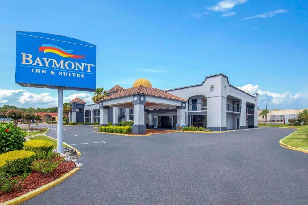 Hotel Baymont By Wyndham Mobile/tillmans Corner 2*